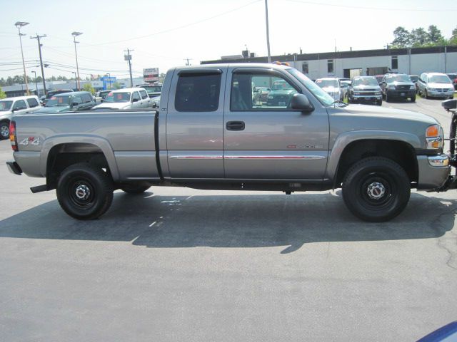 GMC Sierra 2500 2006 photo 2