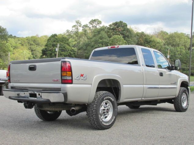 GMC Sierra 2500 Luxury Package AWD Extended Cab Pickup