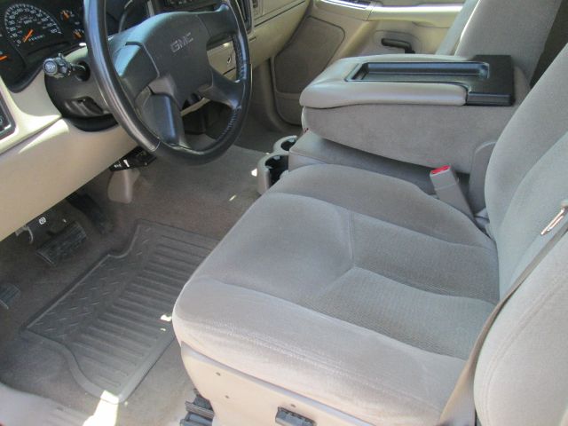 GMC Sierra 2500 2006 photo 11