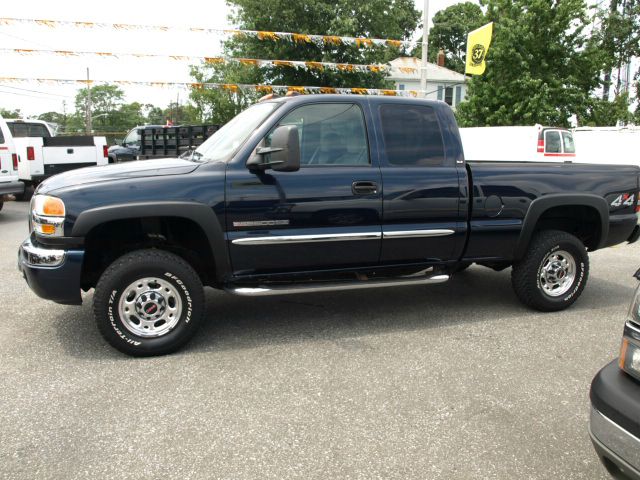 GMC Sierra 2500 2006 photo 2