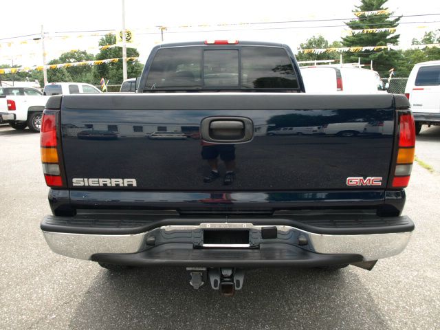 GMC Sierra 2500 2006 photo 3