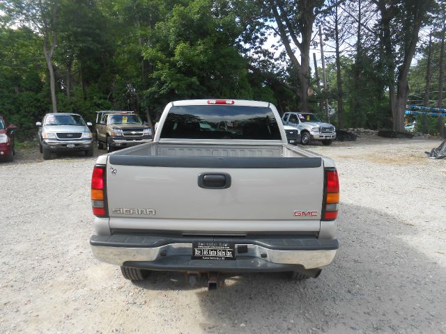 GMC Sierra 2500 2006 photo 1