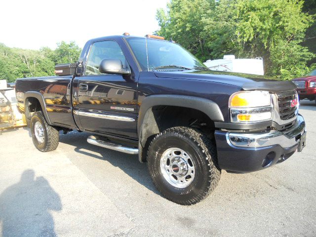 GMC Sierra 2500 2006 photo 2