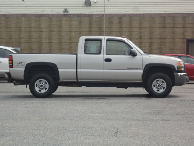 GMC Sierra 2500 2006 photo 16