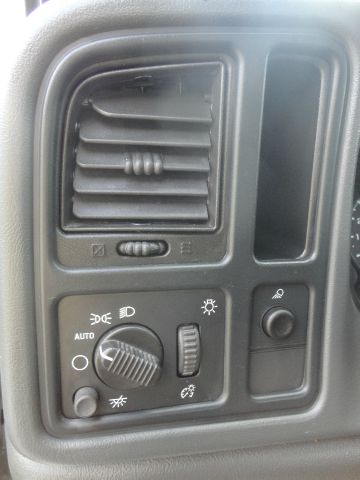 GMC Sierra 2500 2006 photo 21