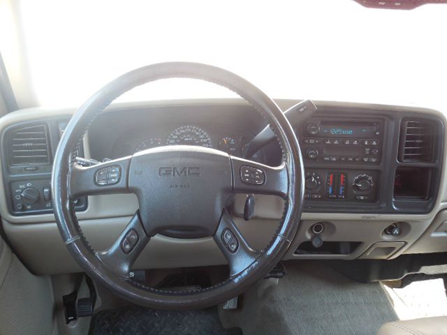 GMC Sierra 2500 2006 photo 1