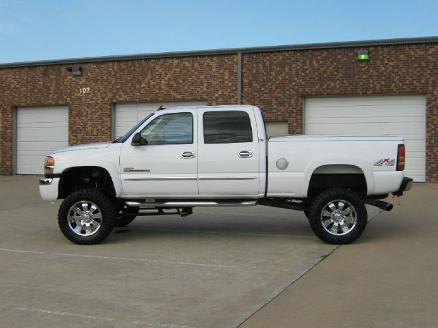 GMC Sierra 2500 2006 photo 16