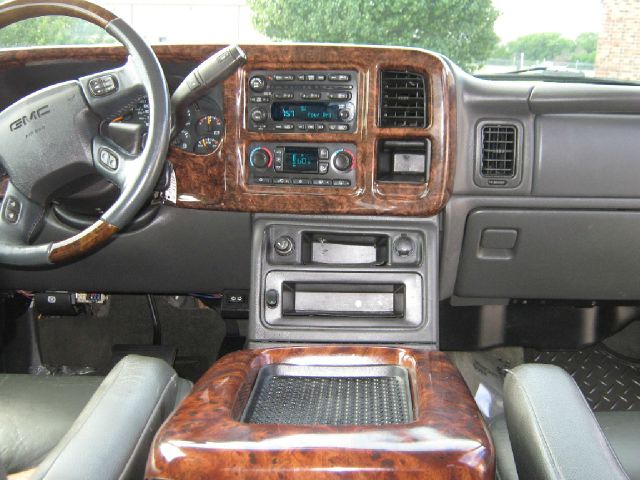 GMC Sierra 2500 2006 photo 22