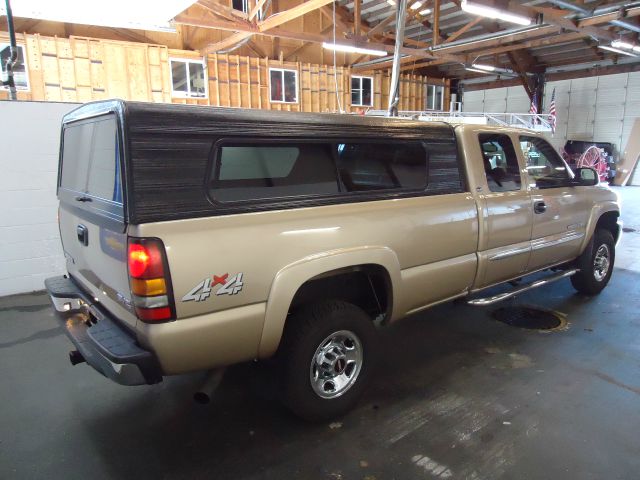 GMC Sierra 2500 2006 photo 2