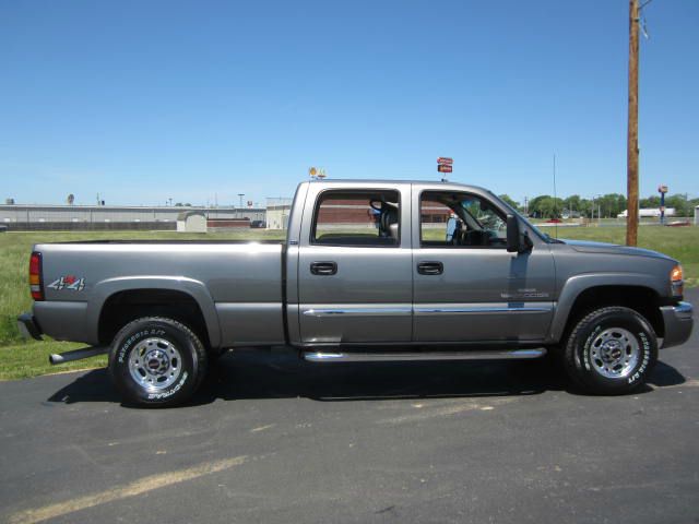 GMC Sierra 2500 2006 photo 14