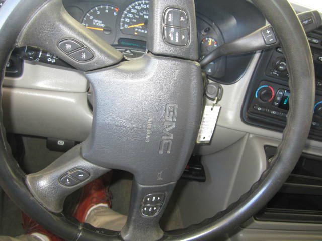 GMC Sierra 2500 2006 photo 2