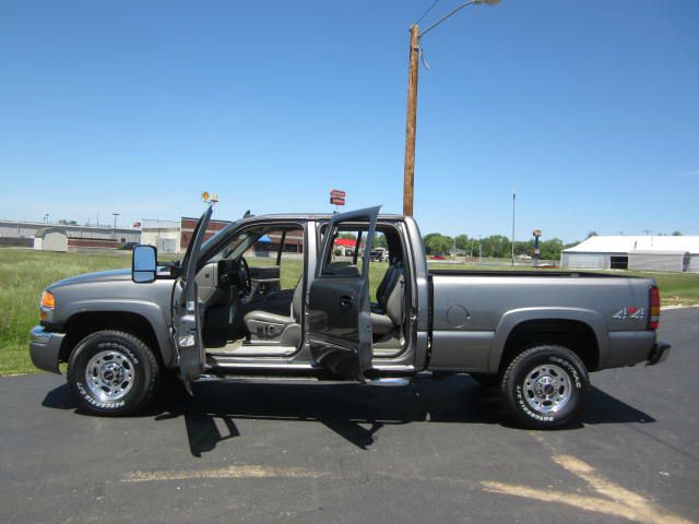 GMC Sierra 2500 2006 photo 26