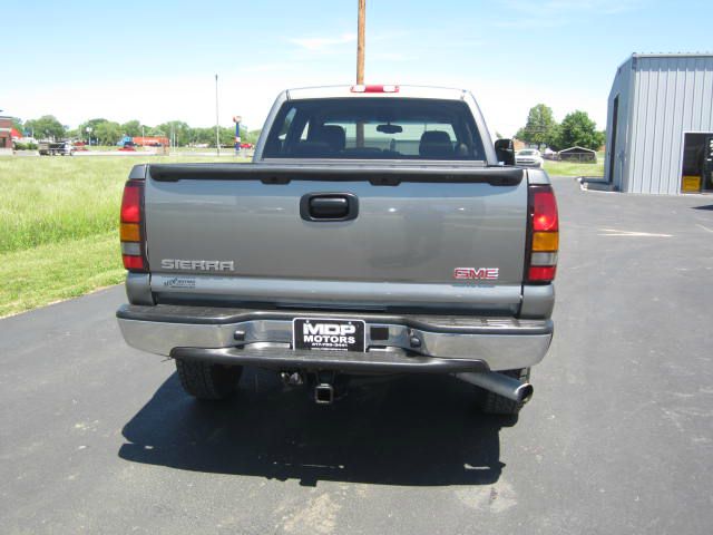 GMC Sierra 2500 2006 photo 8