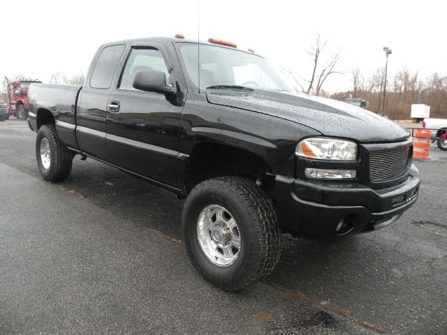 GMC Sierra 2500 2006 photo 2