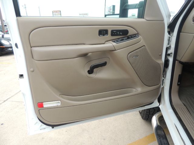 GMC Sierra 2500 2006 photo 11