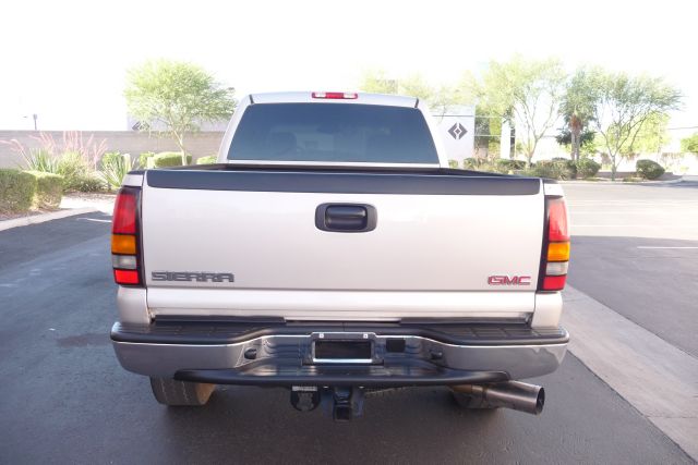 GMC Sierra 2500 2006 photo 11