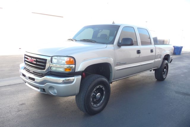 GMC Sierra 2500 2006 photo 22