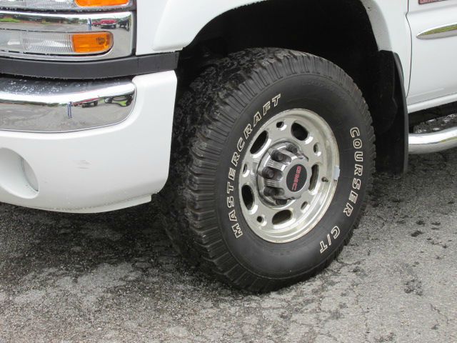 GMC Sierra 2500 2006 photo 4