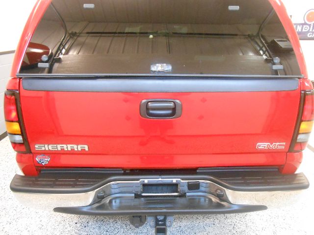 GMC Sierra 2500 2006 photo 11