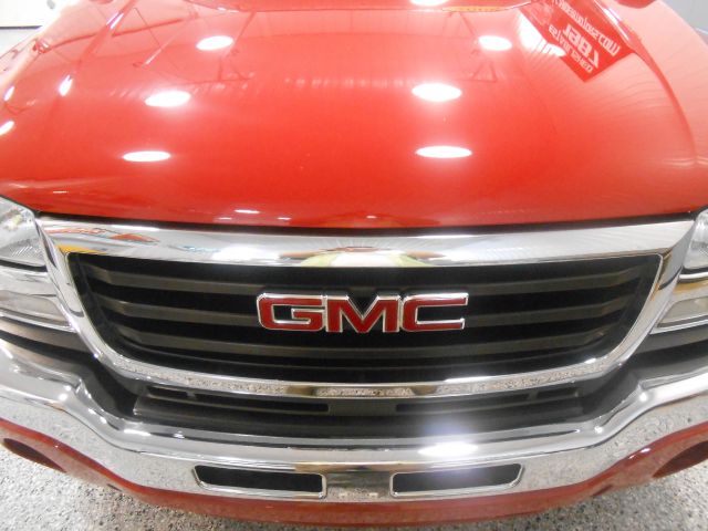 GMC Sierra 2500 2006 photo 15