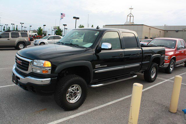 GMC Sierra 2500 2006 photo 21