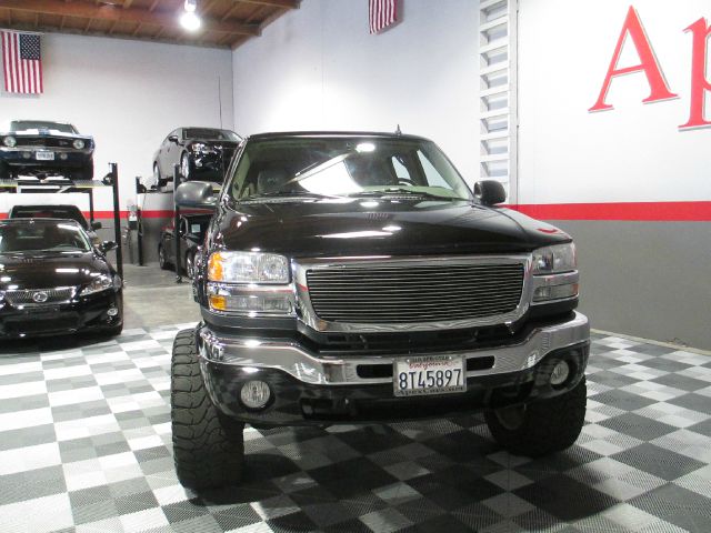 GMC Sierra 2500 2006 photo 25