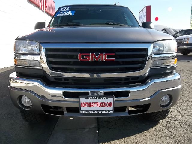 GMC Sierra 2500 2007 photo 2