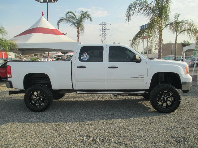 GMC Sierra 2500 2007 photo 2