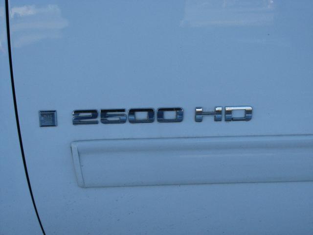 GMC Sierra 2500 2009 photo 18