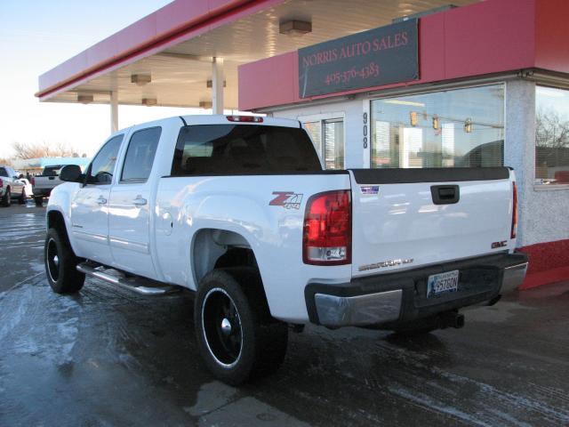 GMC Sierra 2500 2009 photo 27