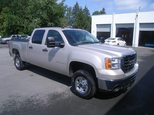 GMC Sierra 2500 2009 photo 2