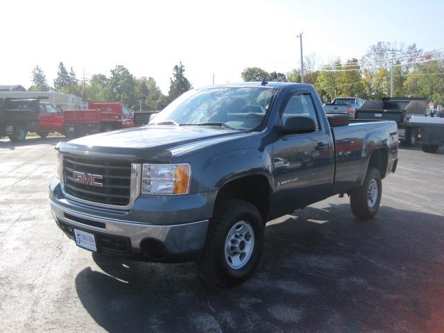 GMC Sierra 2500 2009 photo 2