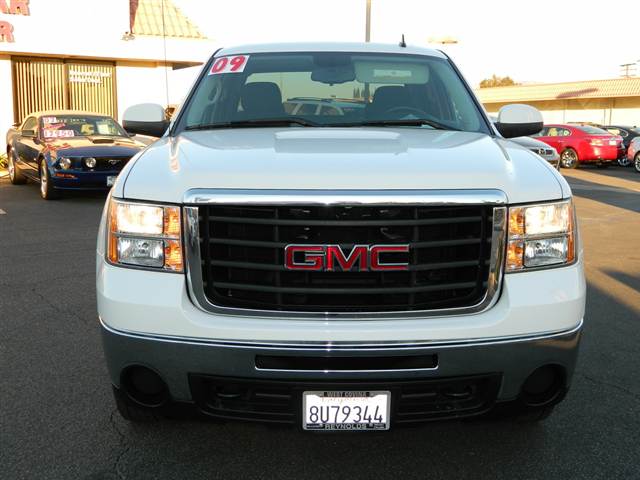 GMC Sierra 2500 2009 photo 1