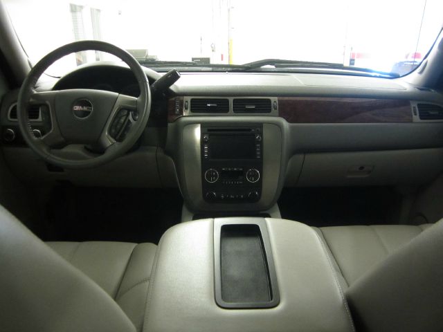 GMC Sierra 2500 2009 photo 1