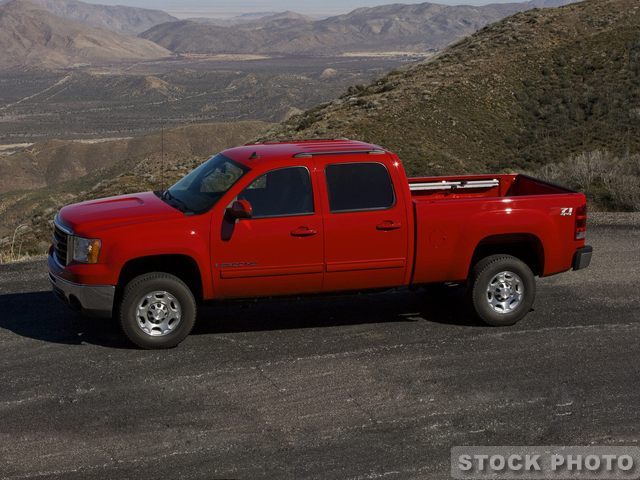 GMC Sierra 2500 2010 photo 2