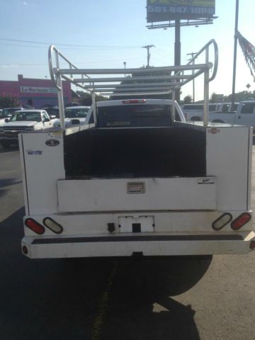 GMC Sierra 2500 2010 photo 2