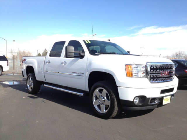 GMC Sierra 2500 2011 photo 3