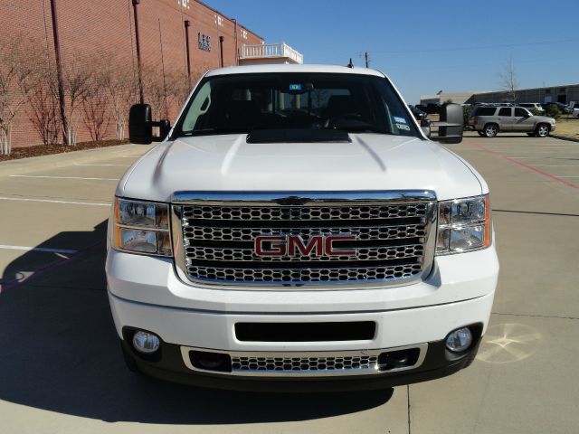 GMC Sierra 2500 2011 photo 3