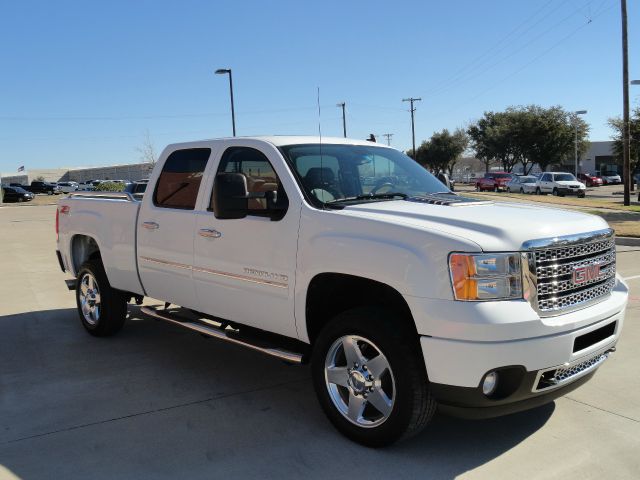 GMC Sierra 2500 2011 photo 4