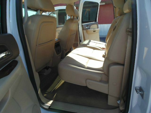 GMC Sierra 2500 2011 photo 3