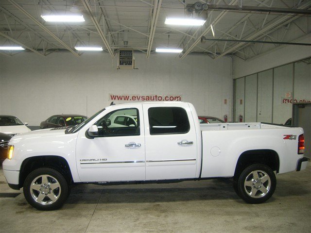 GMC Sierra 2500 2011 photo 4