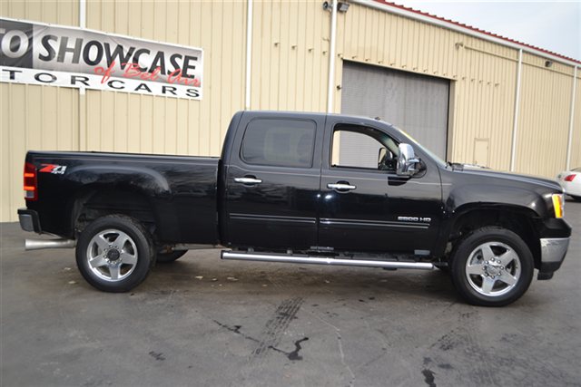 GMC Sierra 2500 2011 photo 3