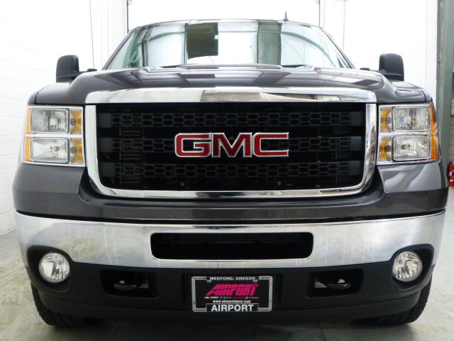 GMC Sierra 2500 2011 photo 1