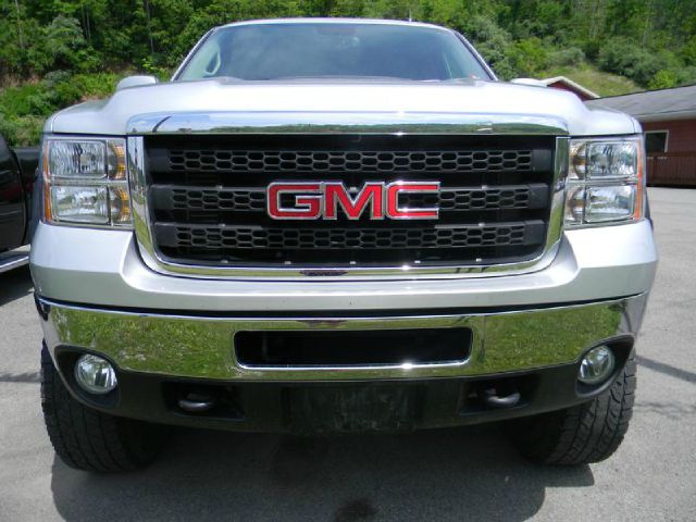 GMC Sierra 2500 2011 photo 3