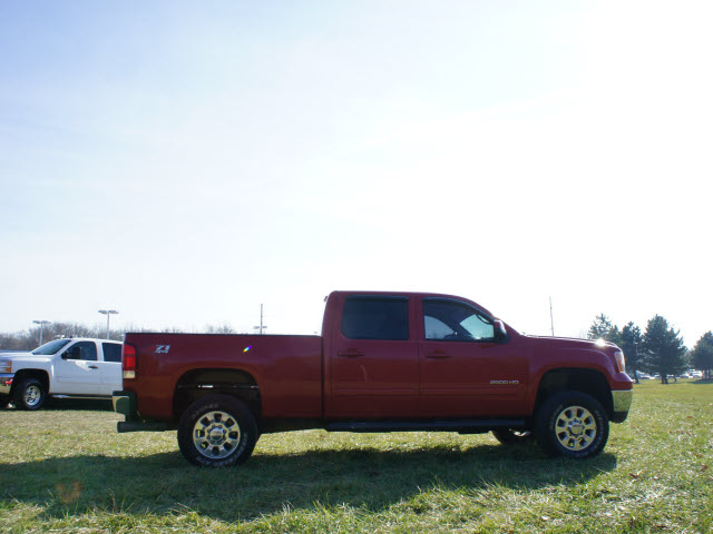 GMC Sierra 2500 2011 photo 2