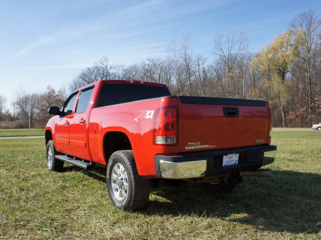 GMC Sierra 2500 2011 photo 4