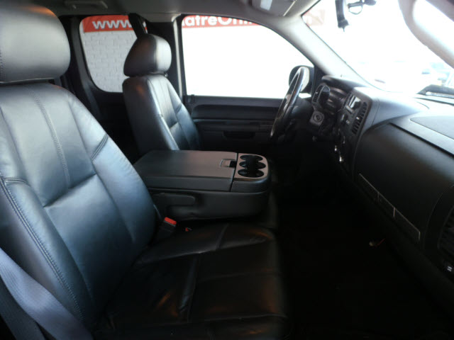 GMC Sierra 2500 2011 photo 4