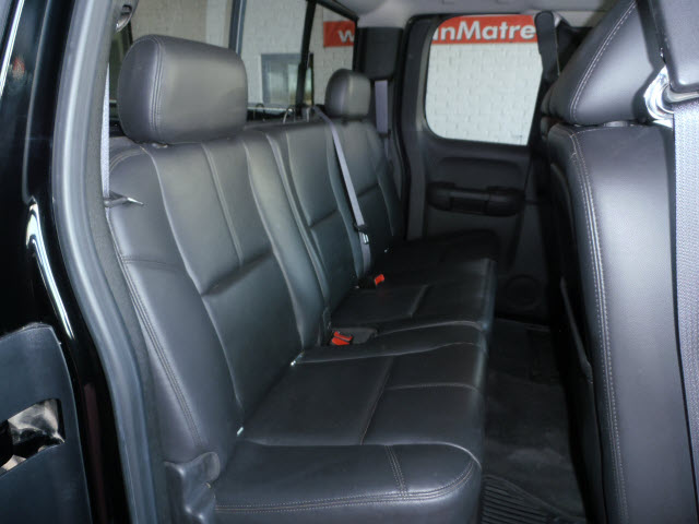 GMC Sierra 2500 2011 photo 5