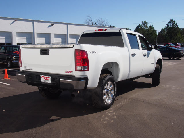 GMC Sierra 2500 2011 photo 2