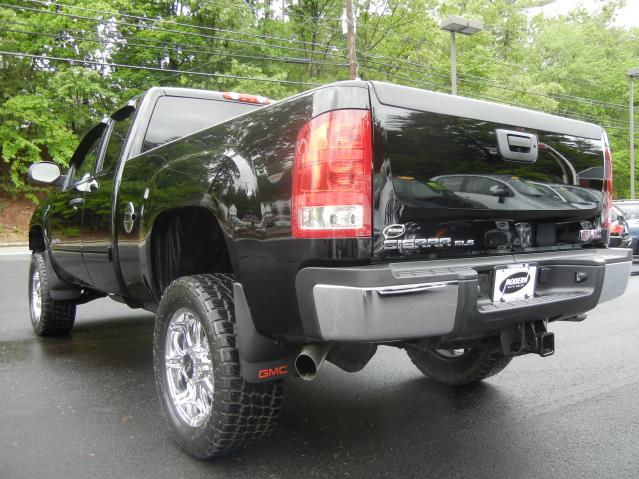 GMC Sierra 2500 2011 photo 1